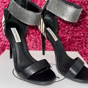 Steve Madden Black and Silver Sandals